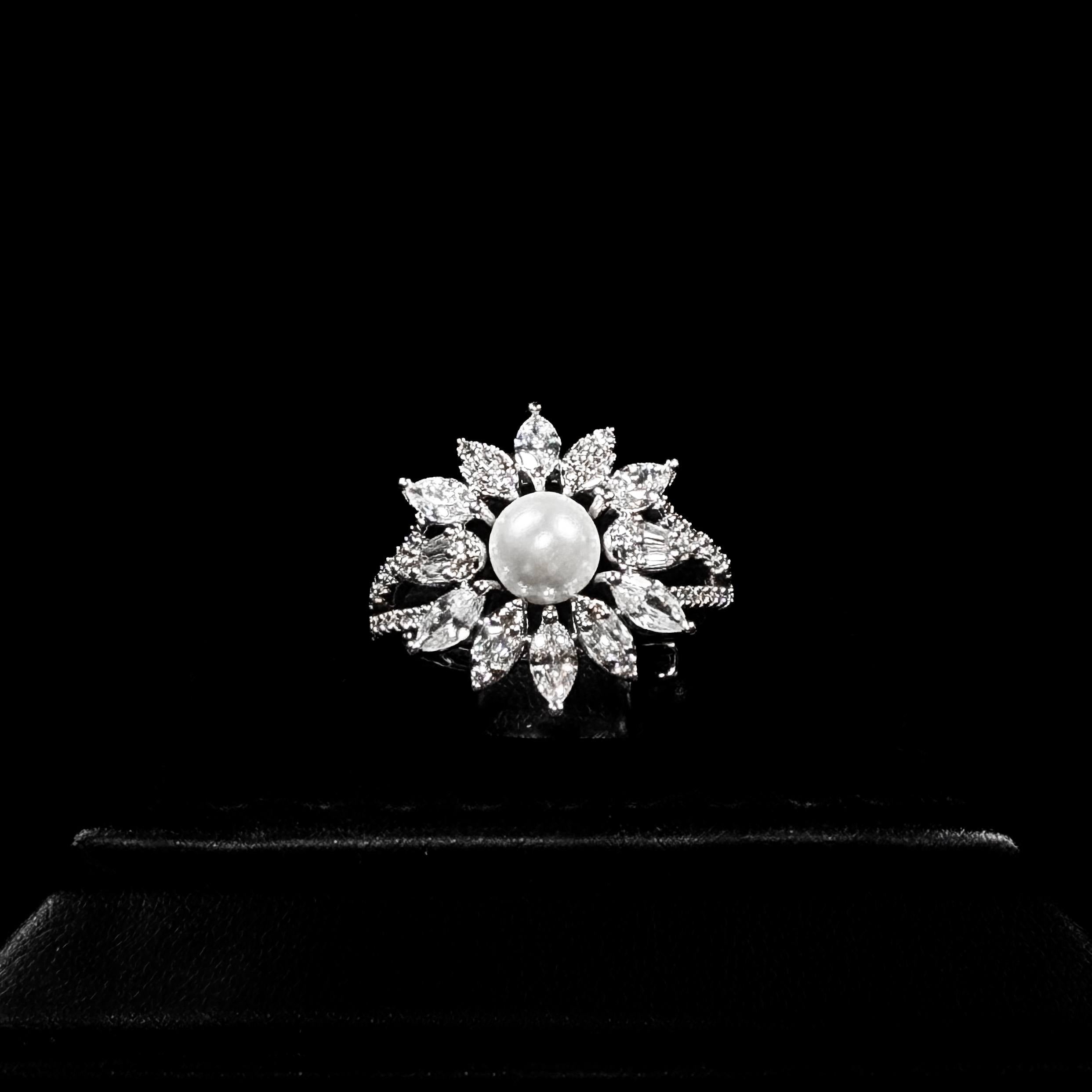 Pearl Blossom White Zircon Full Set