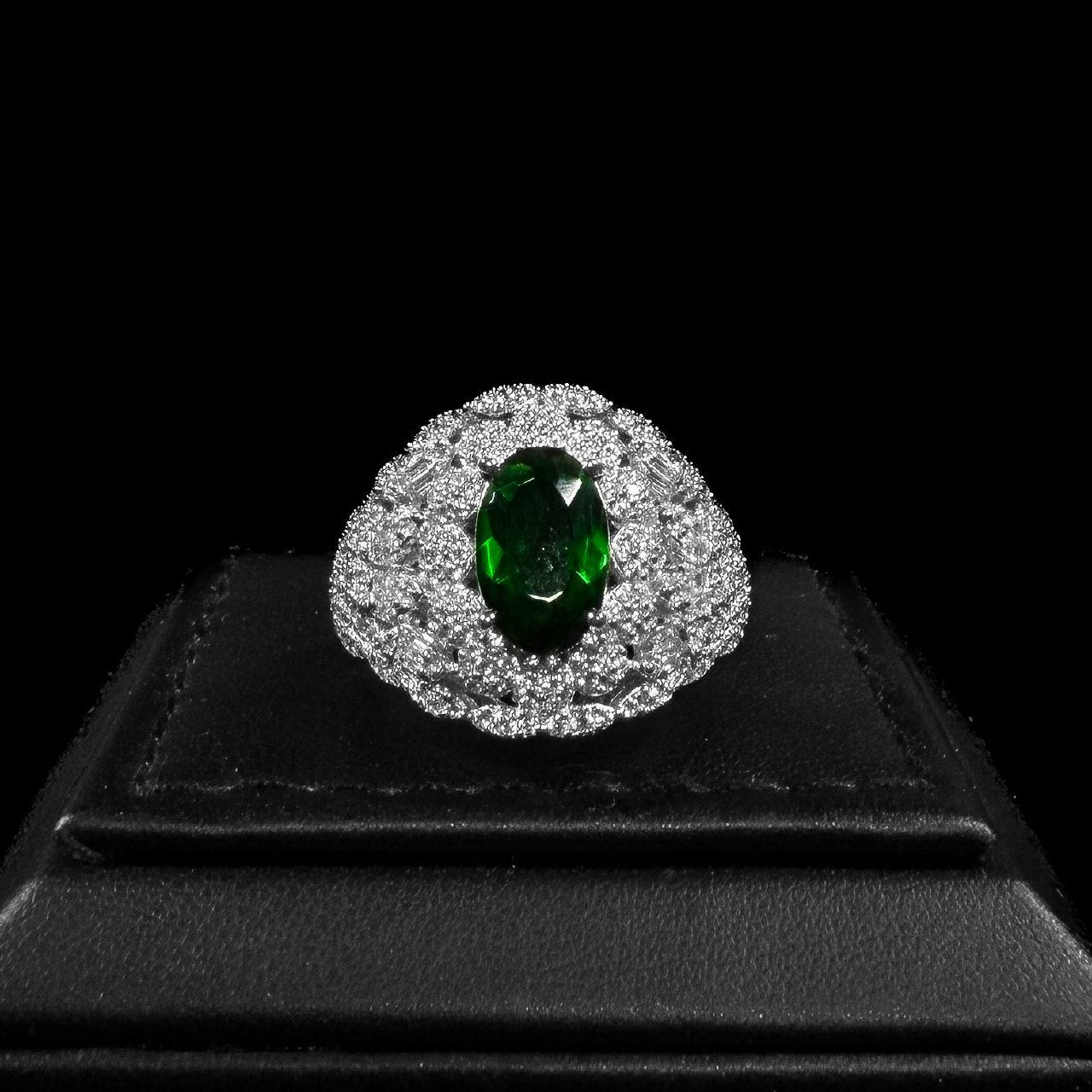 Emerald Majesty Green & White 925 Silver Full Set