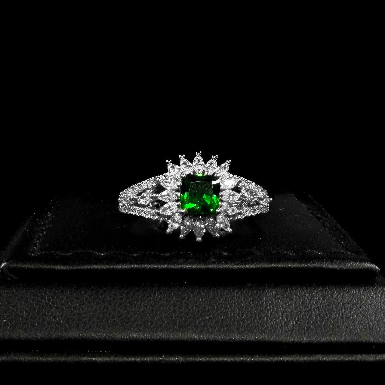 Royal Green & White 925 Silver Full Set
