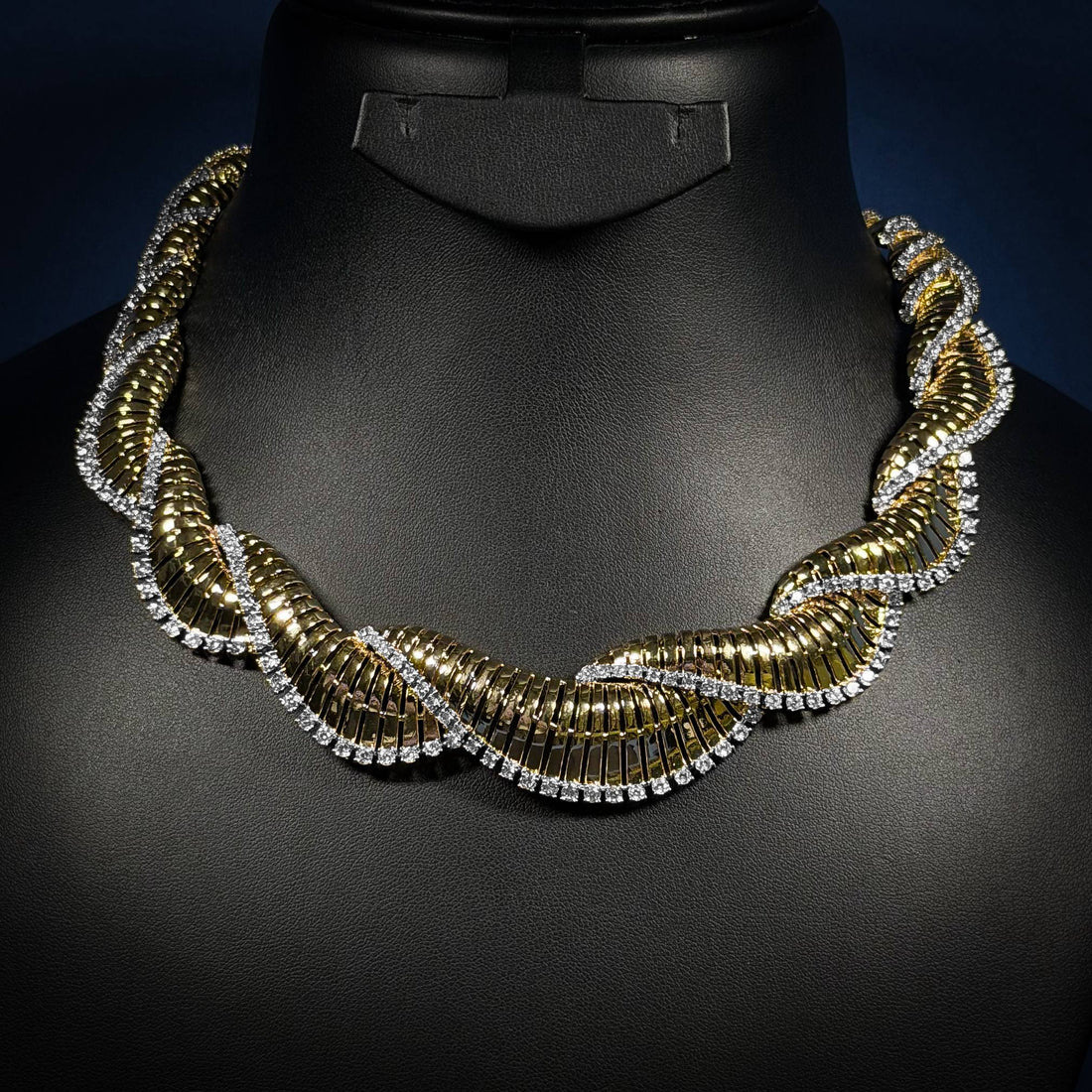 Regal Twist White Zircon Gold Plated Full Set