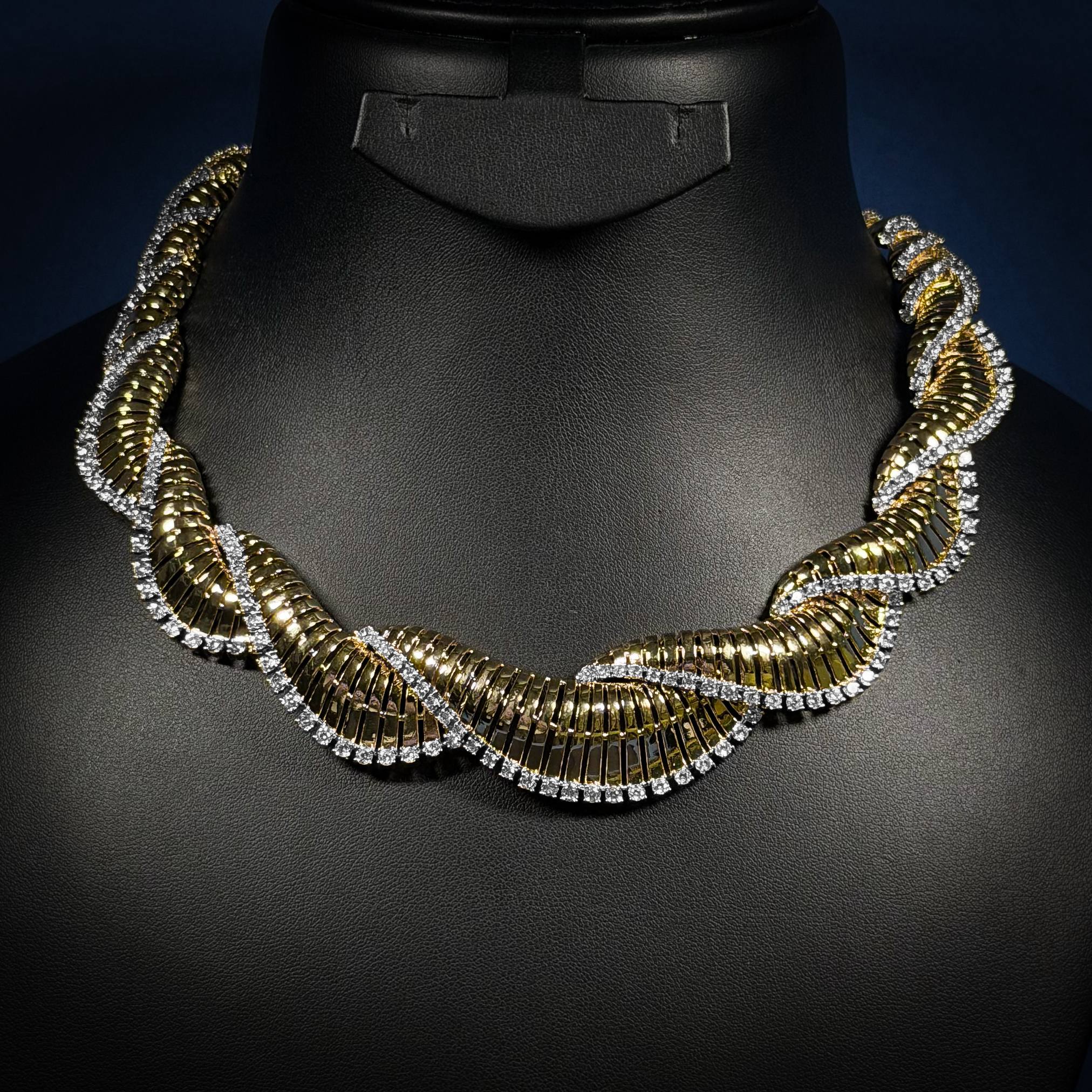 Regal Twist White Zircon Gold Plated Full Set