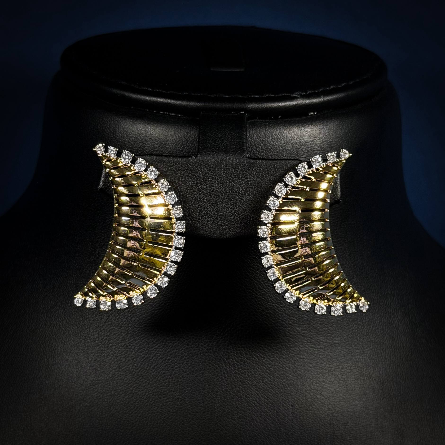 Regal Twist White Zircon Gold Plated Full Set