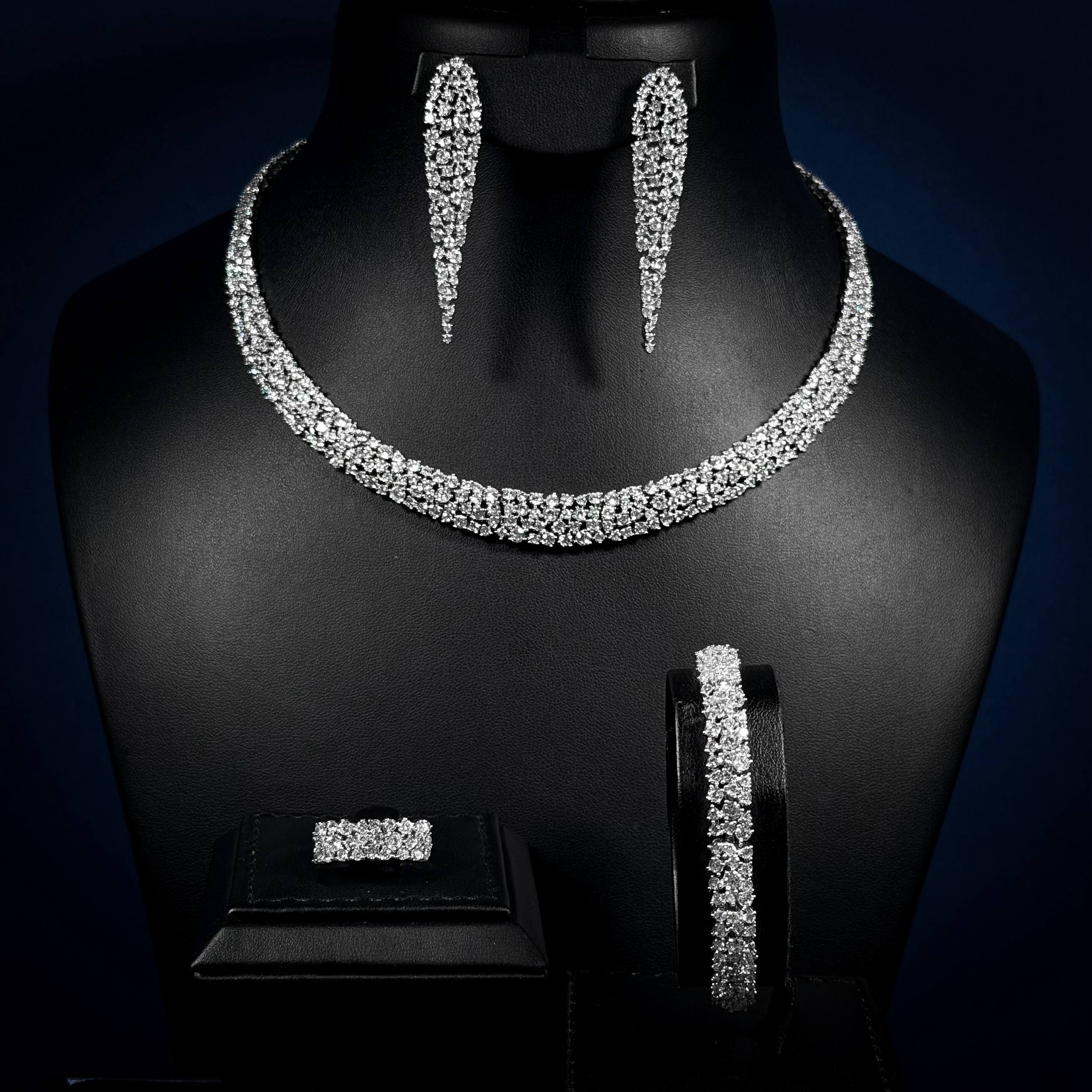 Eternal Glow White Zircon Full Set