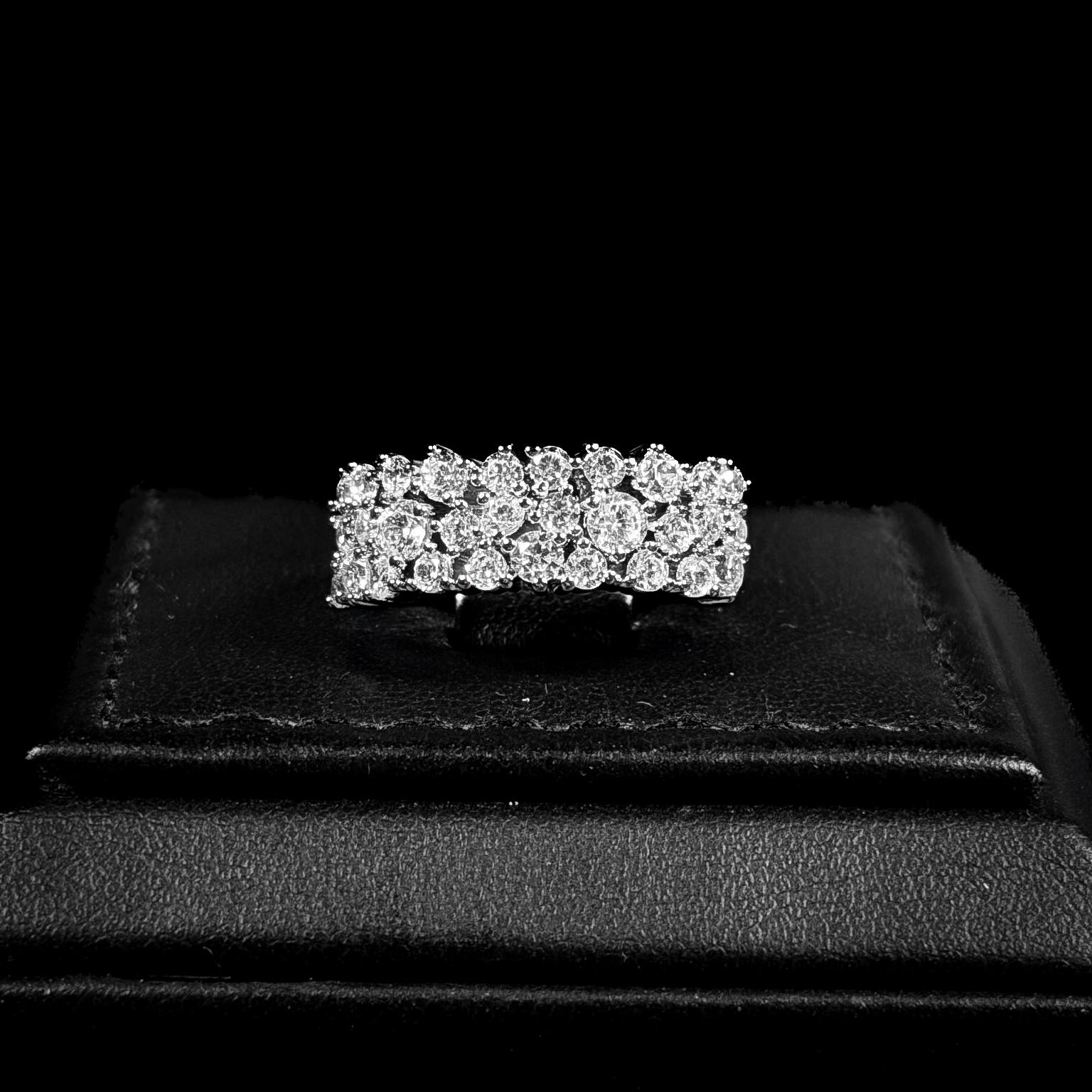 Eternal Glow White Zircon Full Set