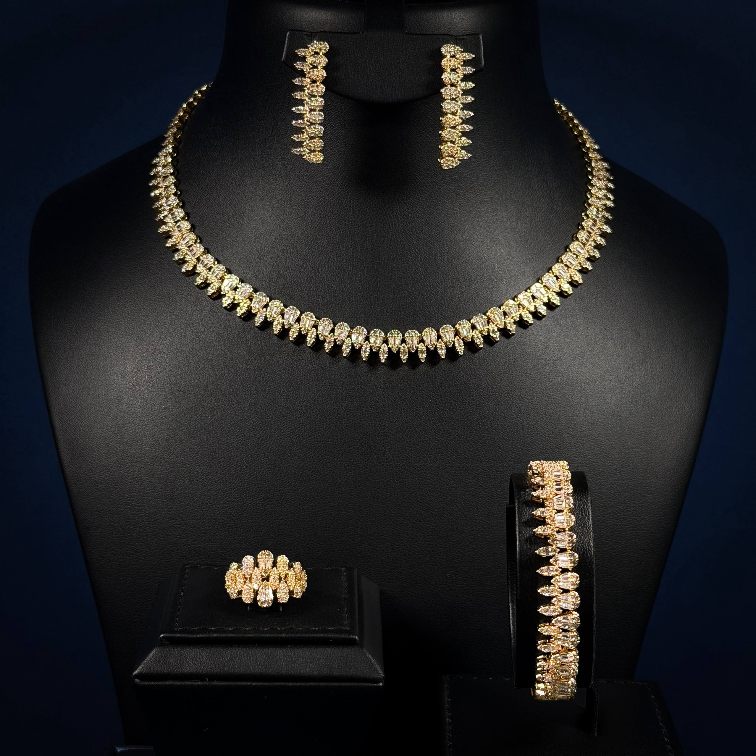 Aurelia Cascade White Zircon - Gold Plated Full Set