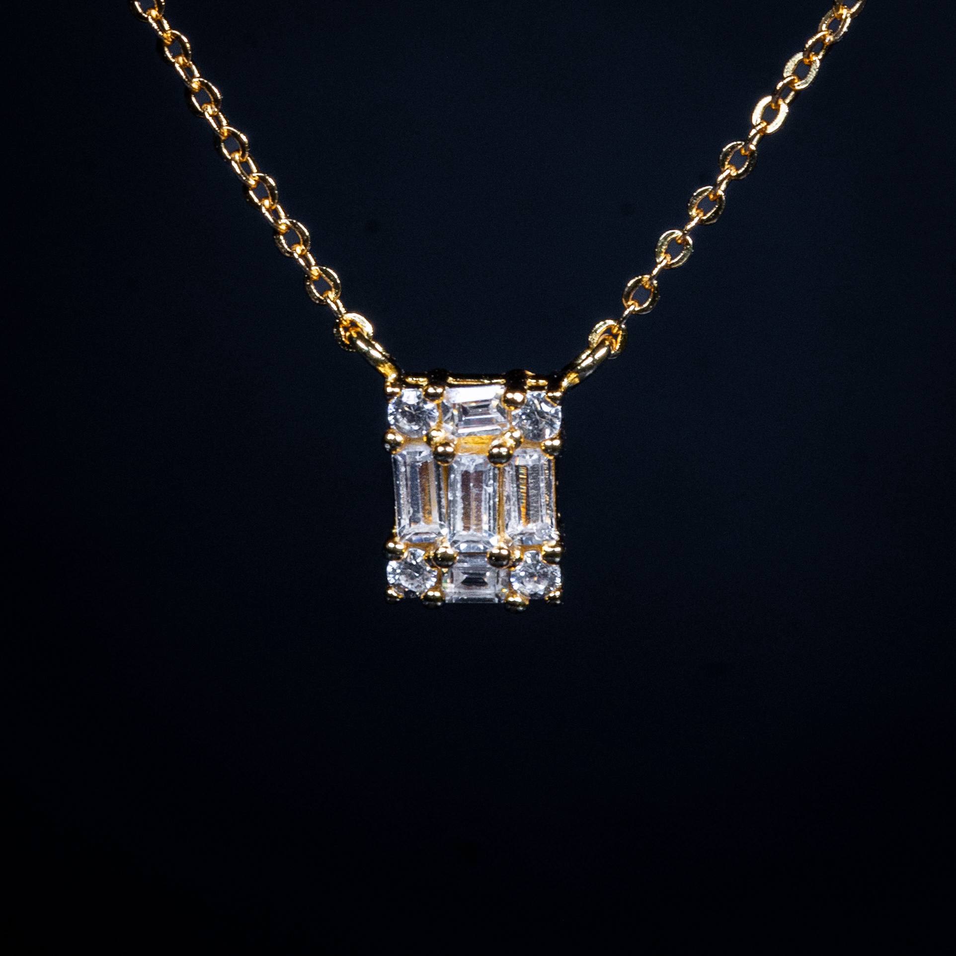 Dolce Mondo Reem White Zircon Gold-Plated 925 Silver Pendant Necklace