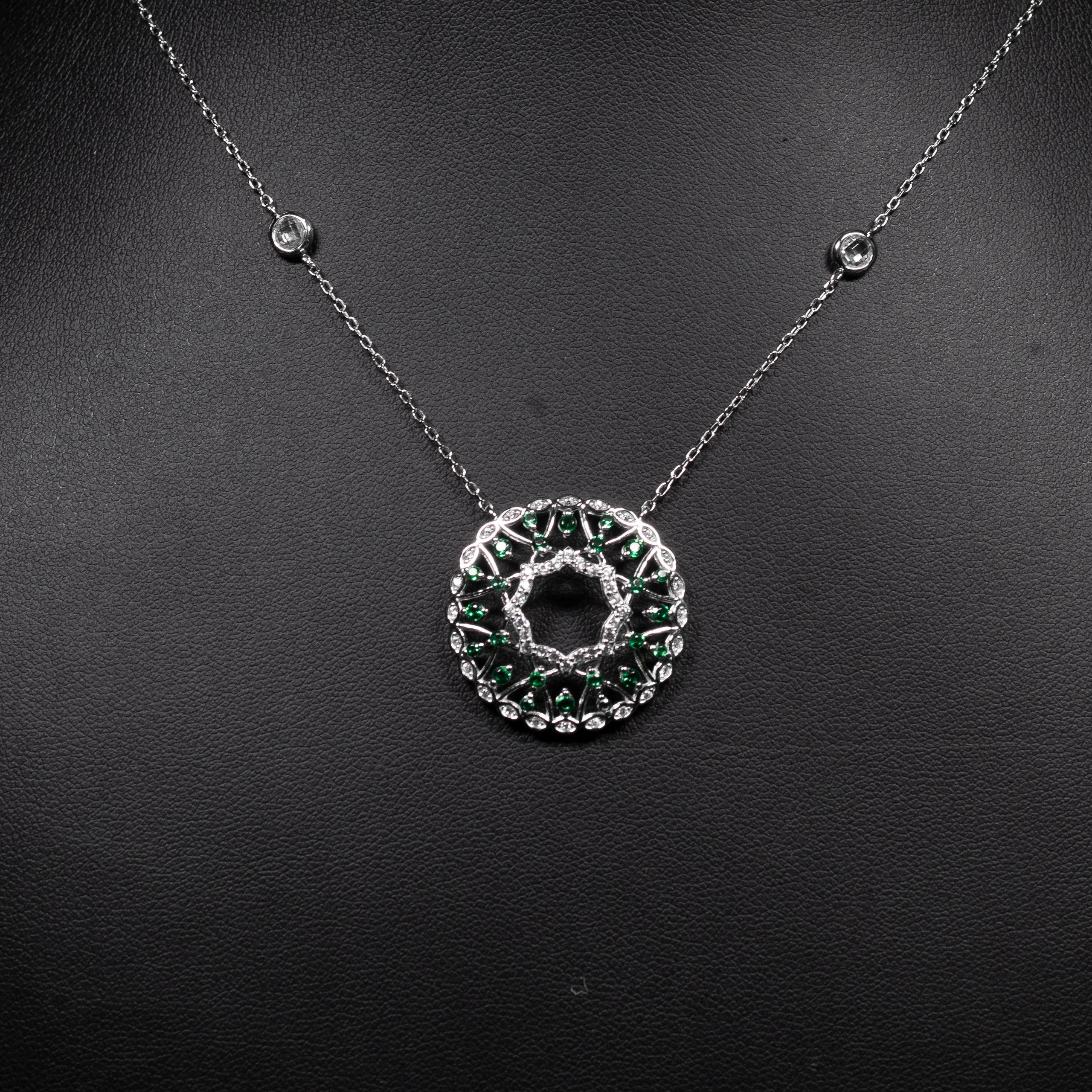 Dolce Mondo Rania Emerald Green & White Zircon 925 Silver Pendant & Earring Set