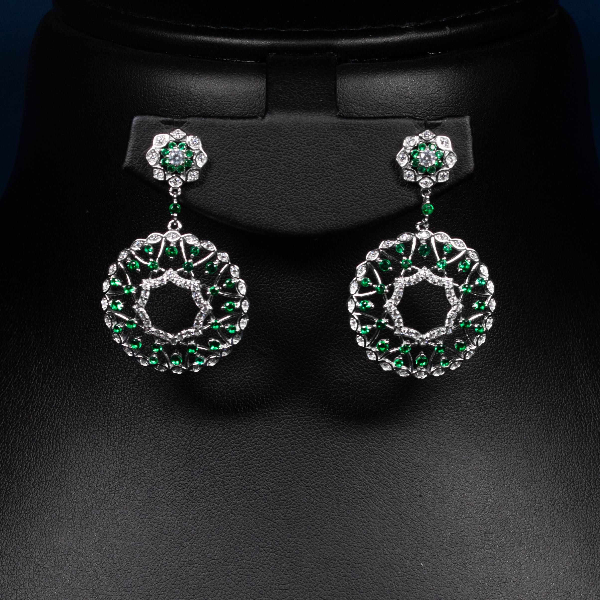 Dolce Mondo Rania Emerald Green & White Zircon 925 Silver Pendant & Earring Set