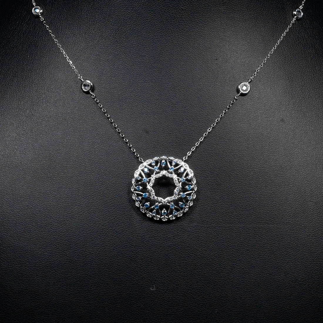 Dolce Mondo Lujain Blue & White Zircon 925 Silver Pendant & Earring Set