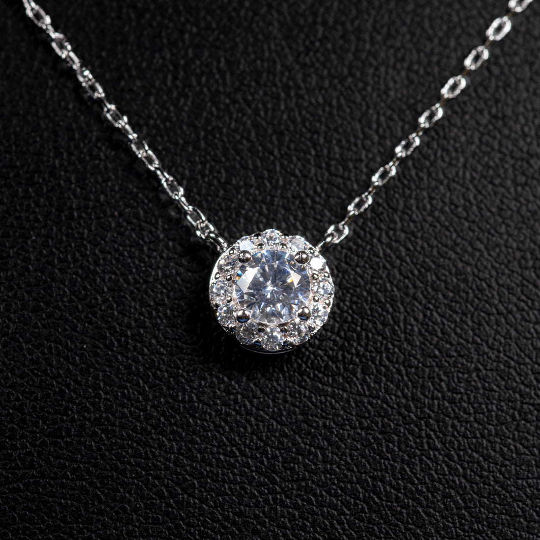 Dolce Mondo Mariam White Zircon 925 Silver Pendant Necklace