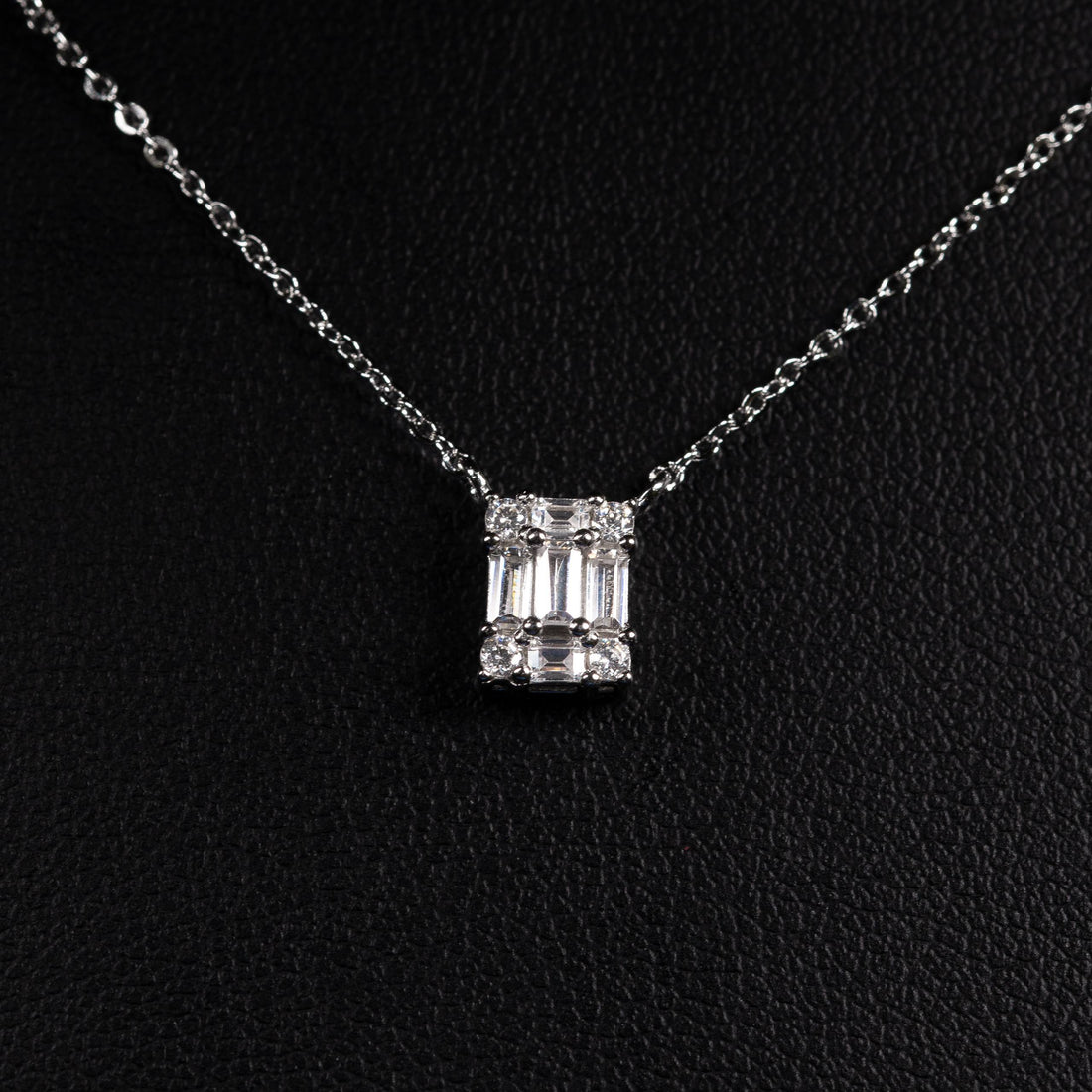 Dolce Mondo Rania White Zircon 925 Silver Pendant Necklace