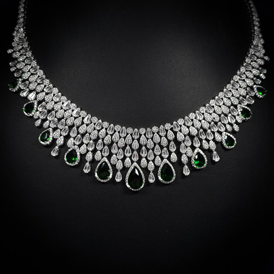 Verdant Rainfall Green & White 925 Silver Full Set