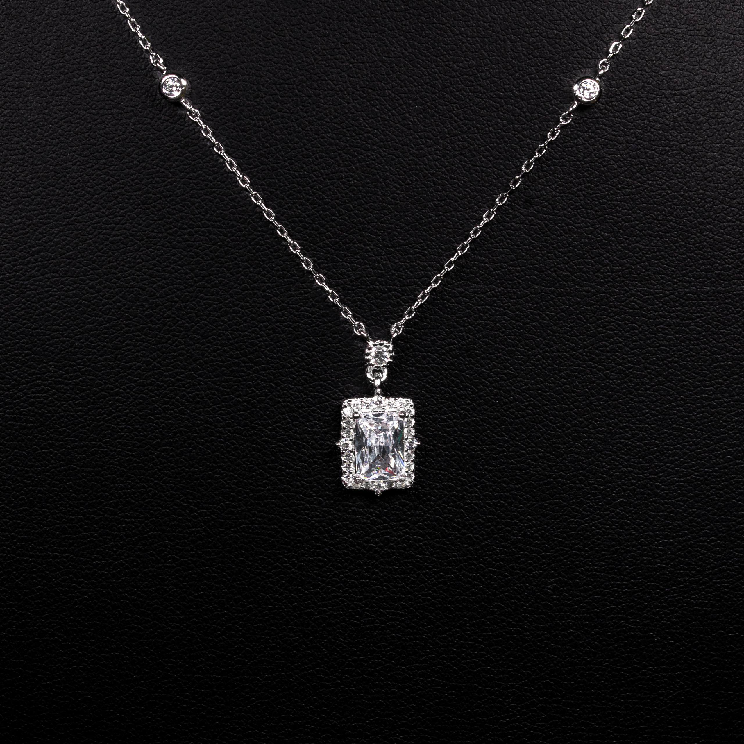 Dolce Mondo Rima White Zircon 925 Silver Pendant Necklace