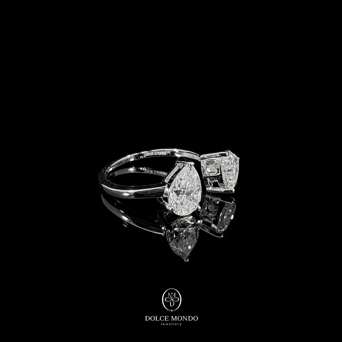 خاتم مفتوح من الفضة الإسترليني عيار 925 مرصع بالموissanite كمثرى ومثلث "أنت وأنا" مطلي بالروديوم بوزن 2.59 قيراط