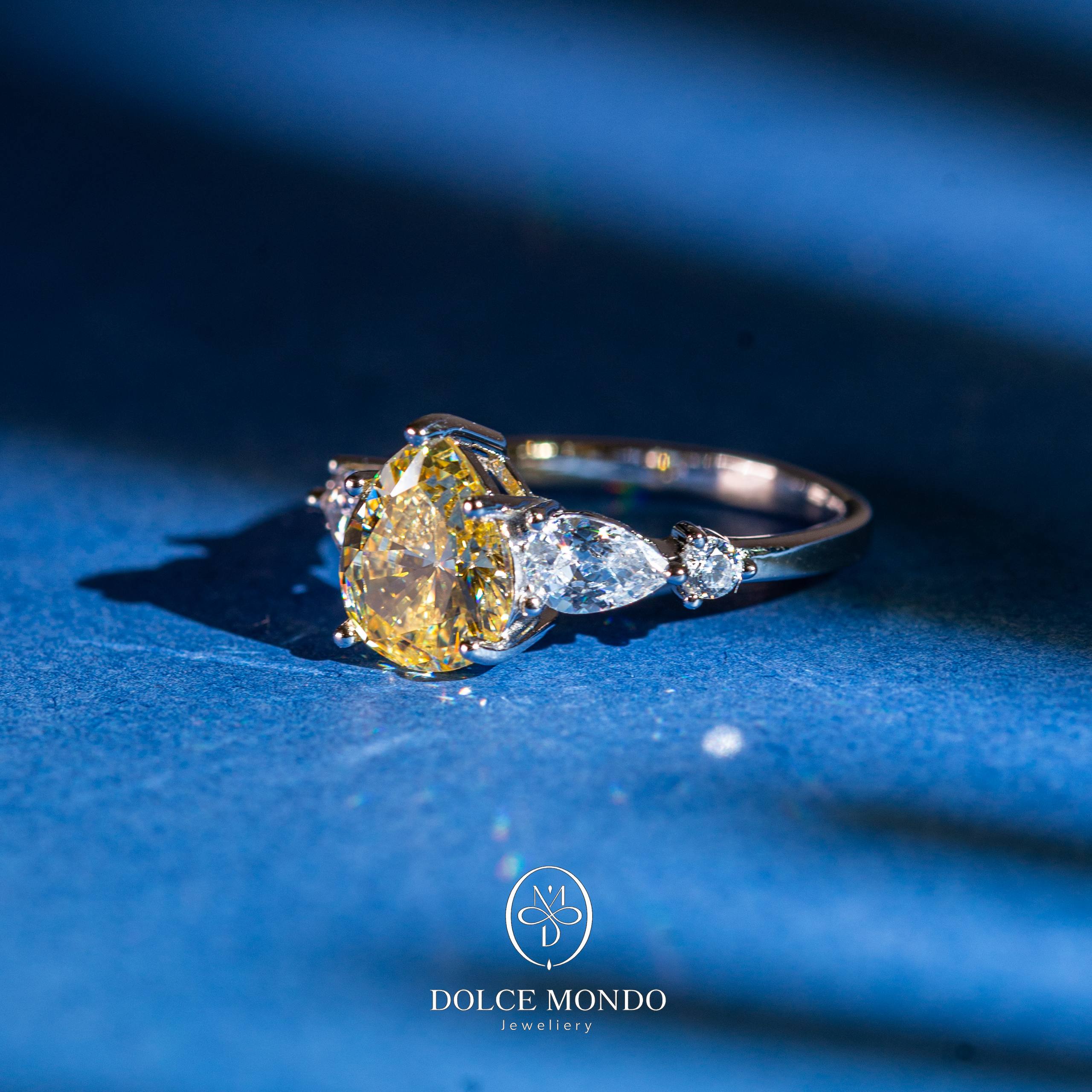 Dolce Mondo Canary Radiance Yellow - Zircon Rhodium Plated 925 Silver Ring