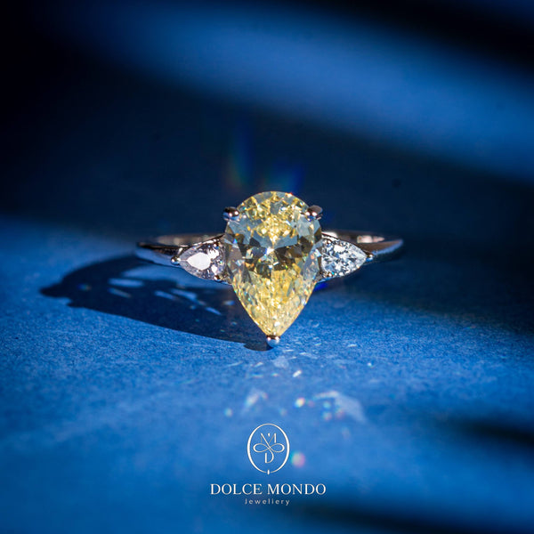 Dolce Mondo Soleil Elegance Yellow Zircon - Rhodium Plated 925 Silver Ring