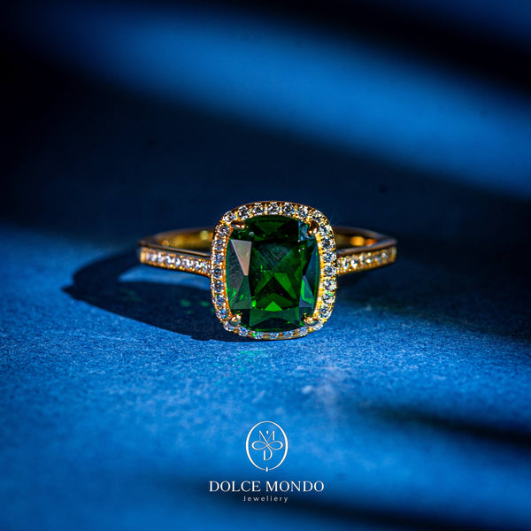 Dolce Mondo Verdant Royale – Green Zircon Gold Plated 925 Silver Ring