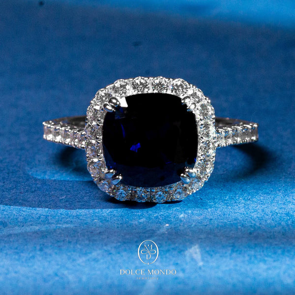 Dolce Mondo Nocturne Halo Prestige – Blue Zircon Rhodium-Plated 925 Silver Ring
