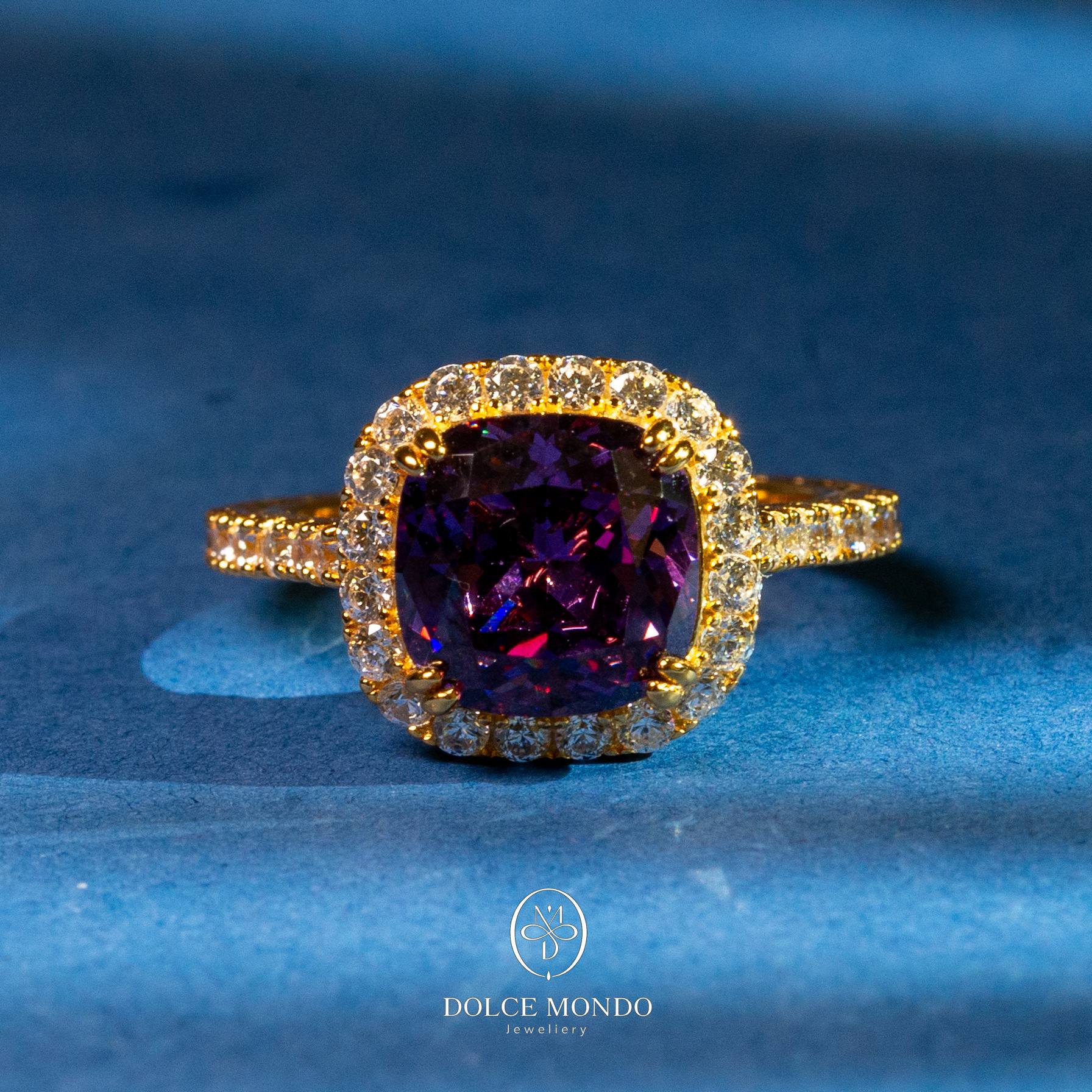 Dolce Mondo Imperial Amethyst Halo – Purple Zircon Gold-Plated 925 Silver Ring