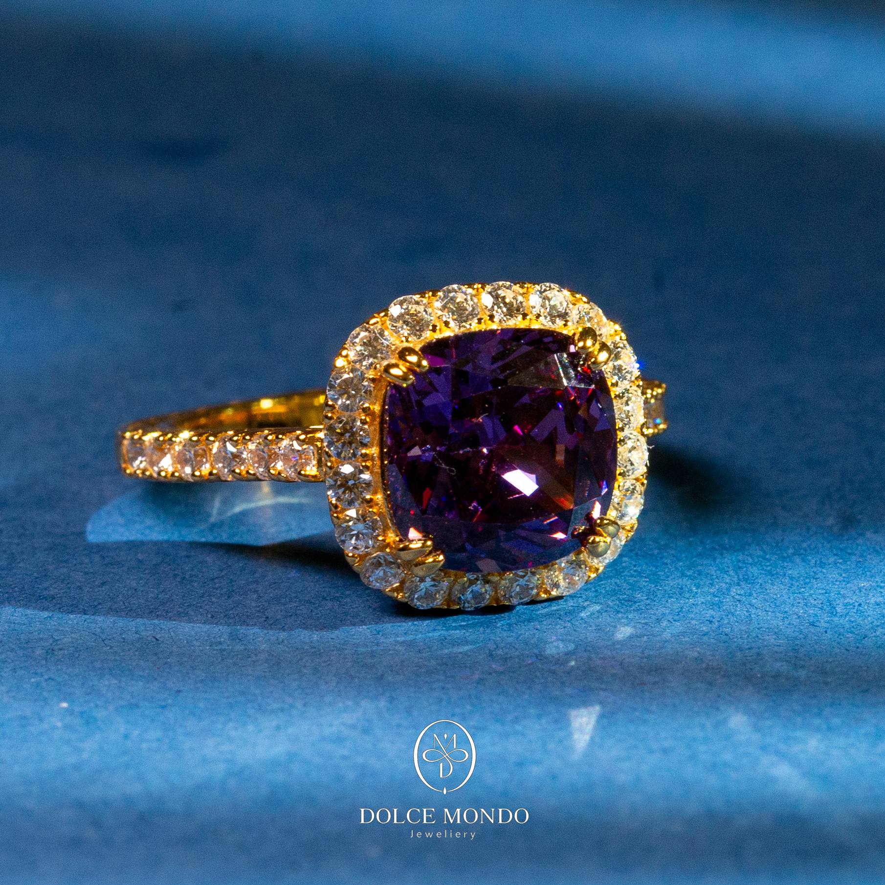 Dolce Mondo Imperial Amethyst Halo – Purple Zircon Gold-Plated 925 Silver Ring