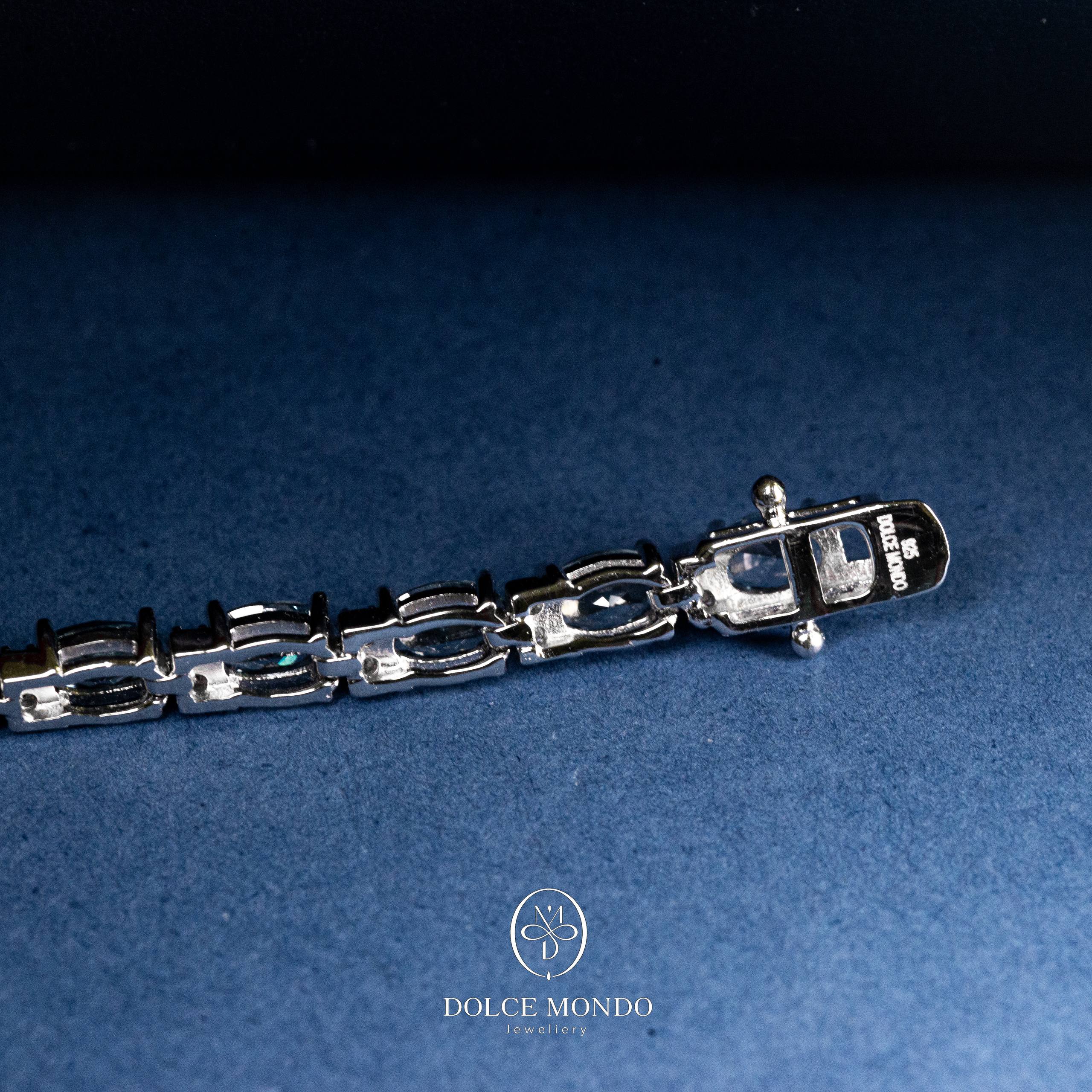 Serenique Bow Bracelet