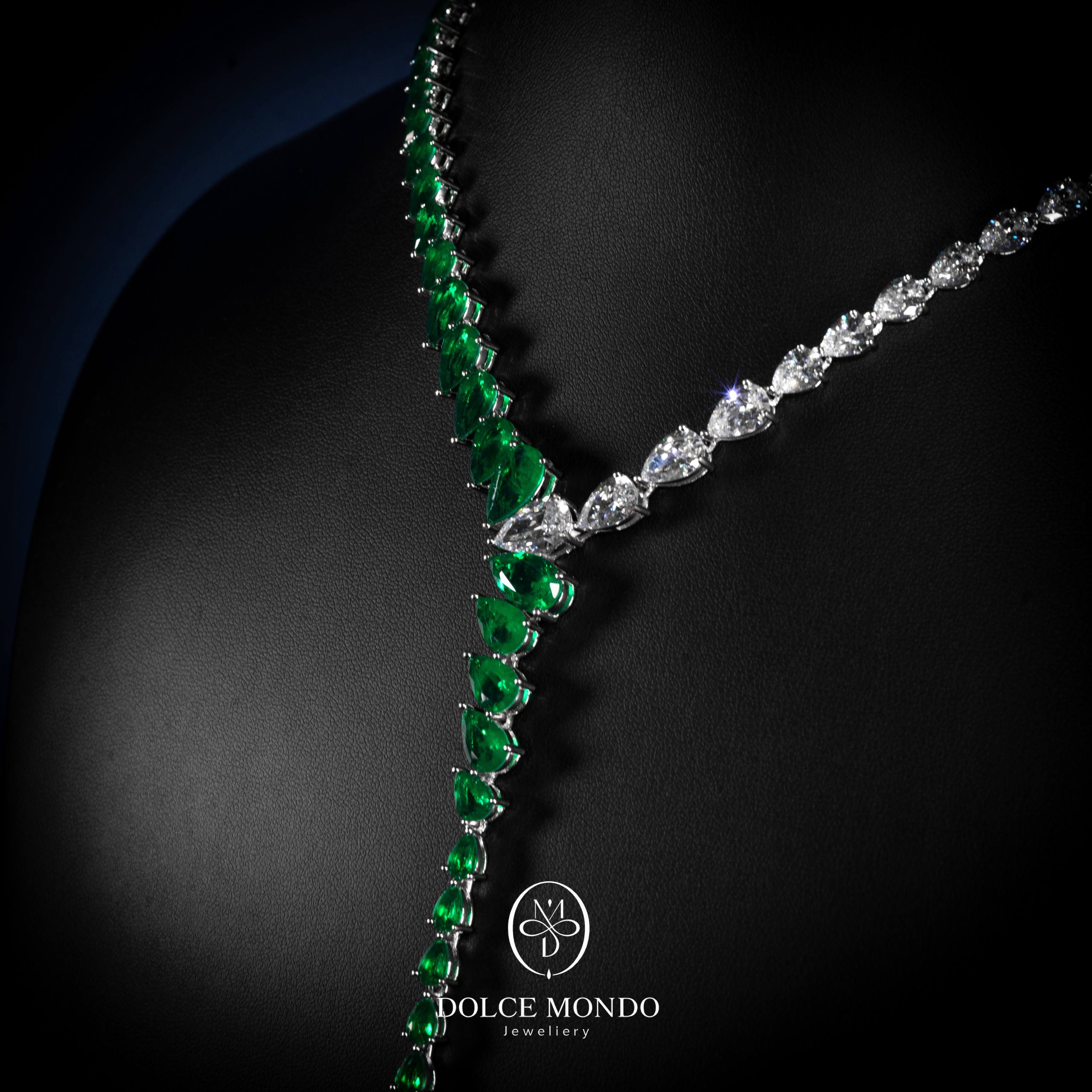 Emeraude Green and White Crystal Drop Necklace