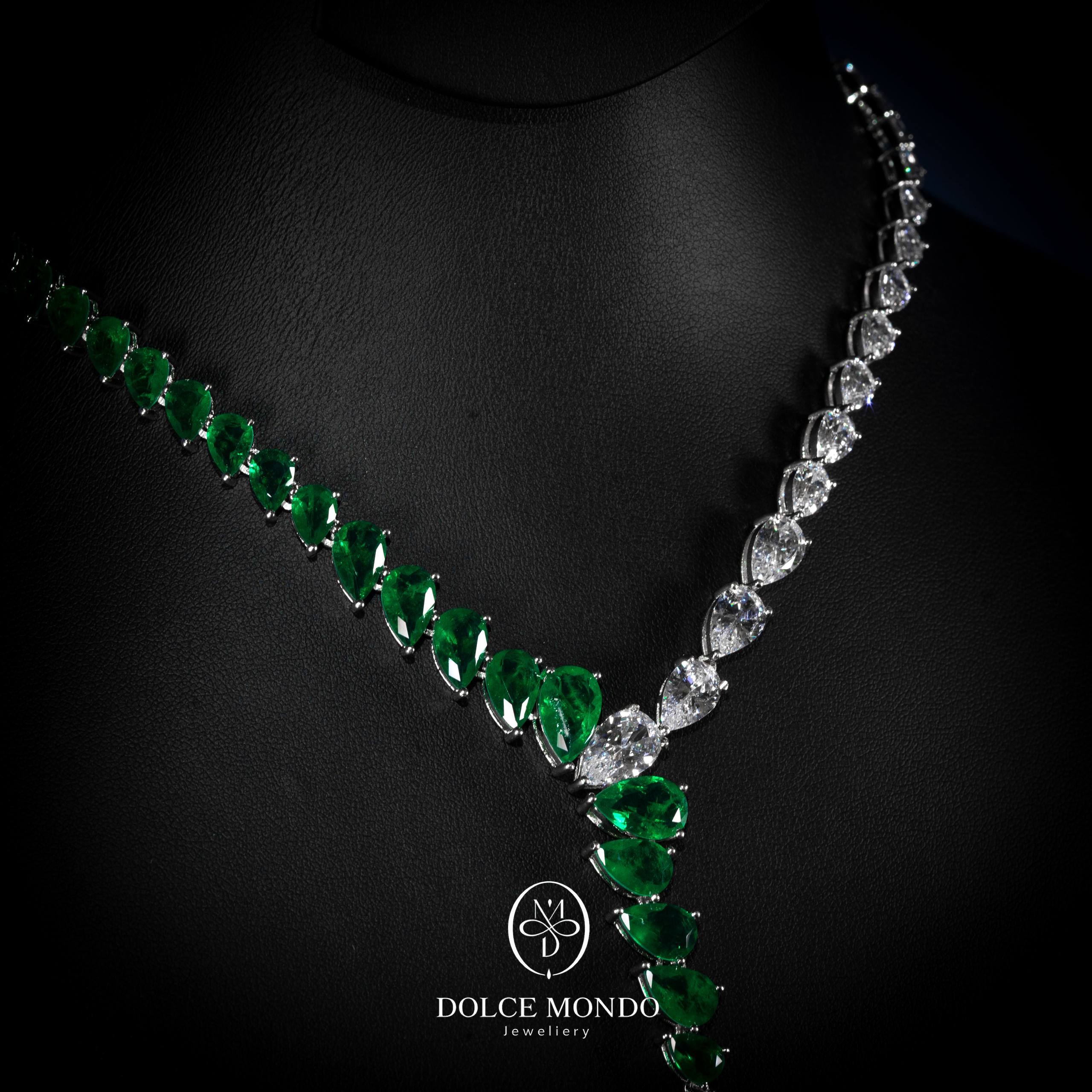 Emeraude Green and White Crystal Drop Necklace