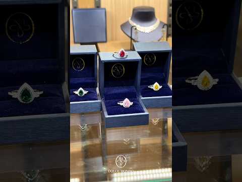 Dolce Mondo Royal Emerald Green Teardrop Premium Quality Zircon Ring – High Quality Rhodium Plated