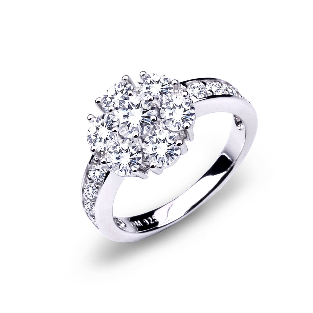 Exquisite Silver 925 Ring with Dazzling Cubic Zircons