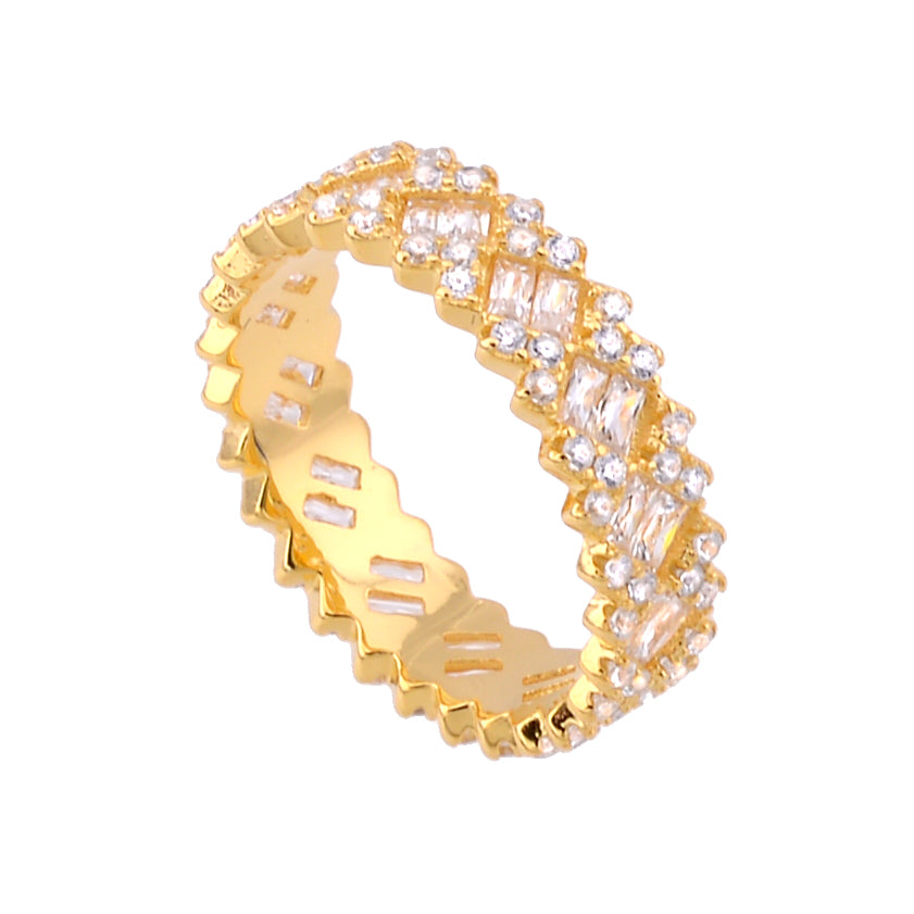925 Silver Band Ring with Dazzling Sparkle - A Must-Have for Jewelry Enthusiasts