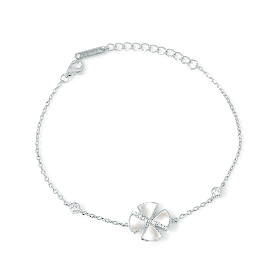 Cute Flower Design Silver 925 Chain Bracelet with High Quality Cubic Zircons