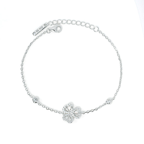 Cute Flower Design Silver 925 Chain Bracelet with High Quality Cubic Zircons