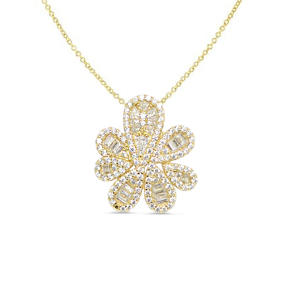 Dolce Mondo Dazzling Sterling Silver Necklace with Sparkling Zircons