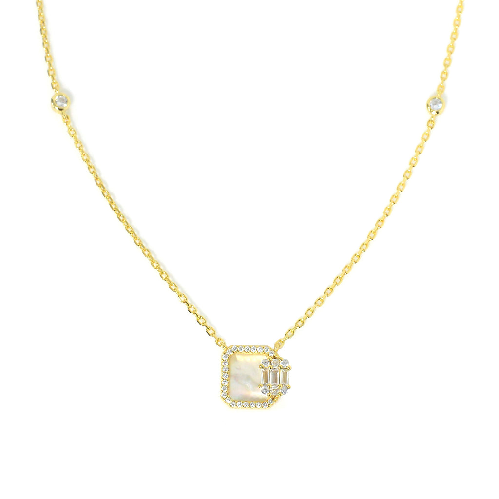 Dolce Mondo Elegant Silver Necklace with Mother of Pearl Pendant and Cubic Zircons